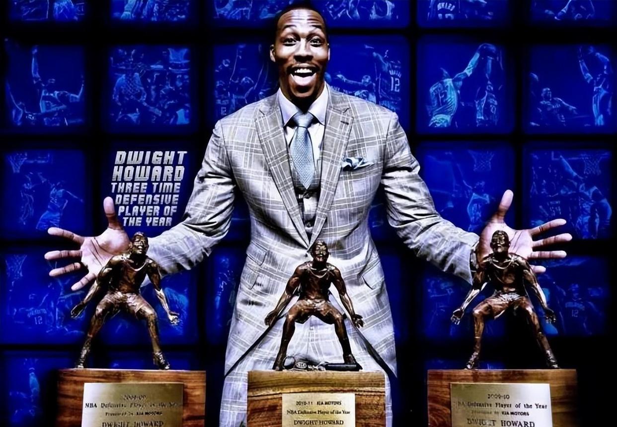 马卡：皇马未展现稳定状态，阿隆索国际比赛日有很多工作要做（马卡报：皇马状态不稳，国际比赛日期间阿隆索工作繁重）