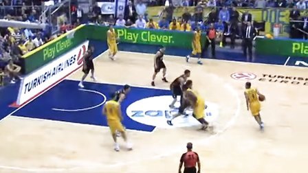 马卡报：伯纳乌将举行特别嘉年华，变身圣诞乐园！门票已售罄（马卡报：伯纳乌将上演圣诞嘉年华，化身冬日乐园，门票告罄）