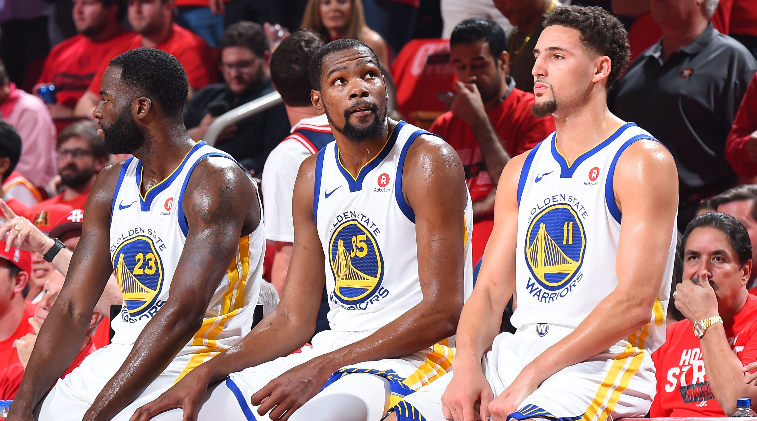 2025中超助攻榜：纳萨里奥、克雷桑9次并列第一，韦世豪8次（2025中超助攻榜：克雷桑与纳萨里奥以9助并列榜首，韦世豪8助紧随其后）