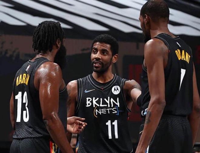 吉诺比利：哈珀会比我强5-10倍，喜欢卡斯尔的比赛风格（吉诺比利盛赞哈珀将强过自己5到10倍，并称喜欢卡斯尔的打法）