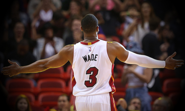 热火140-123大胜快船送其五连败 伦纳德36分哈登11分难救主（热火140-123痛击快船送其五连败 伦纳德36分哈登11分无力回天）